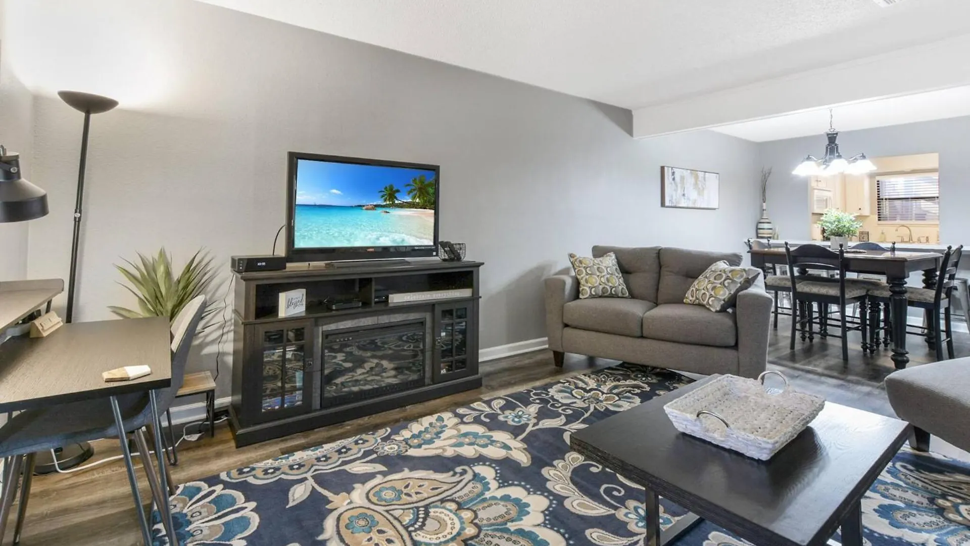 Walkin/pools/hot Tub/golf Front/lake Beauty Branson
