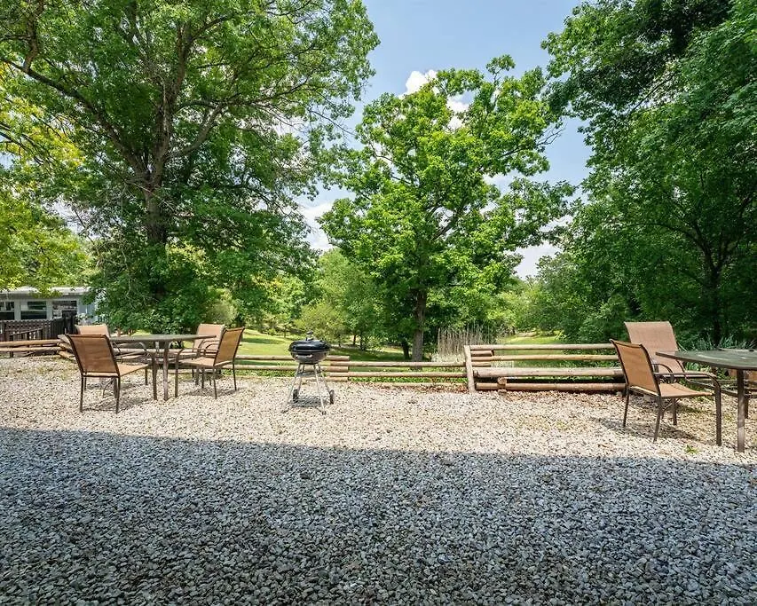 Indian Point #9 At Tribesman On Table Rock Near Silver Dollar City, * Branson