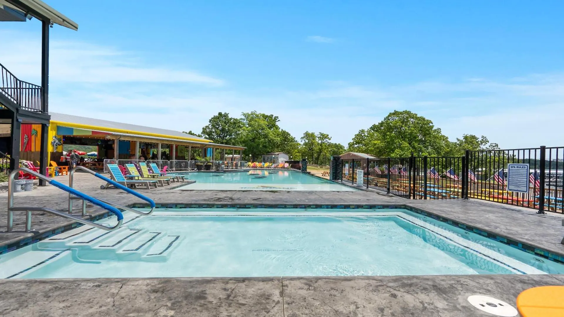 Rock Lane & Marina Aparthotel 2*