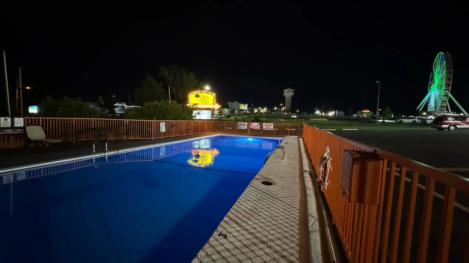 Hotel Oak Grove
