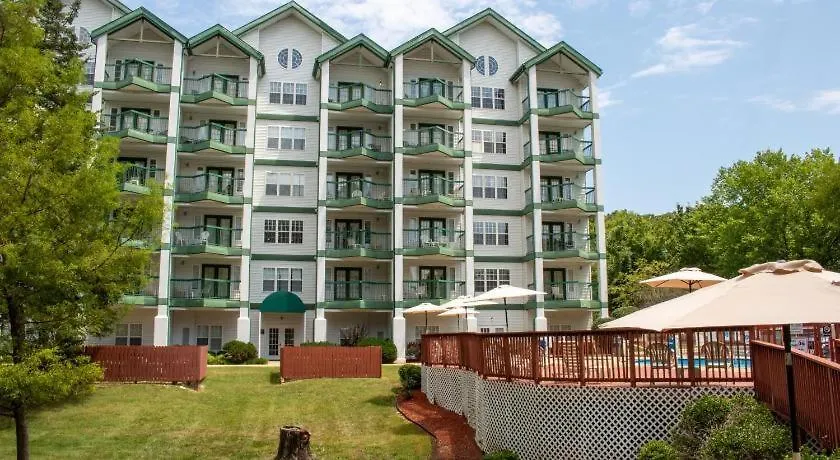 Surrey's Carriage Place 3*
