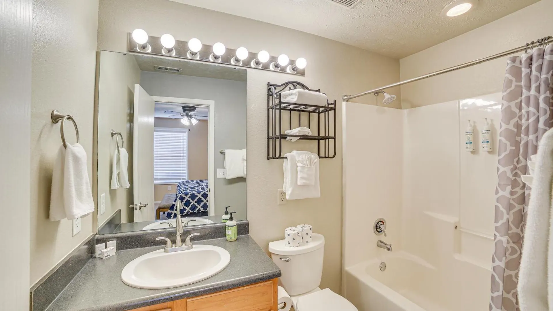 Escape With Shared Pool, 5 Mi To Lake! Apartman Branson