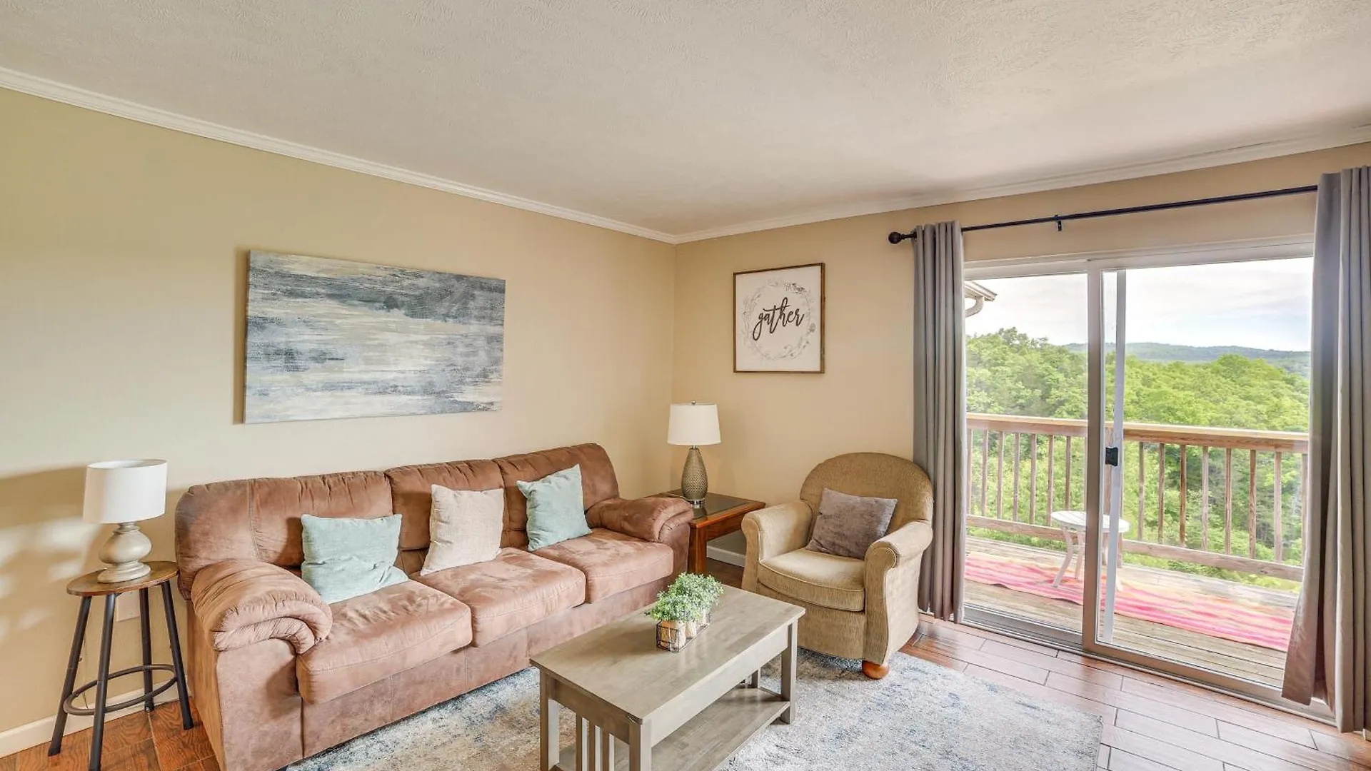 Escape With Shared Pool, 5 Mi To Lake! Apartman *