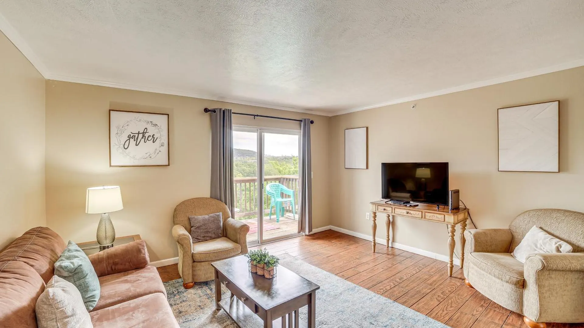 Apartman Escape With Shared Pool, 5 Mi To Lake! *