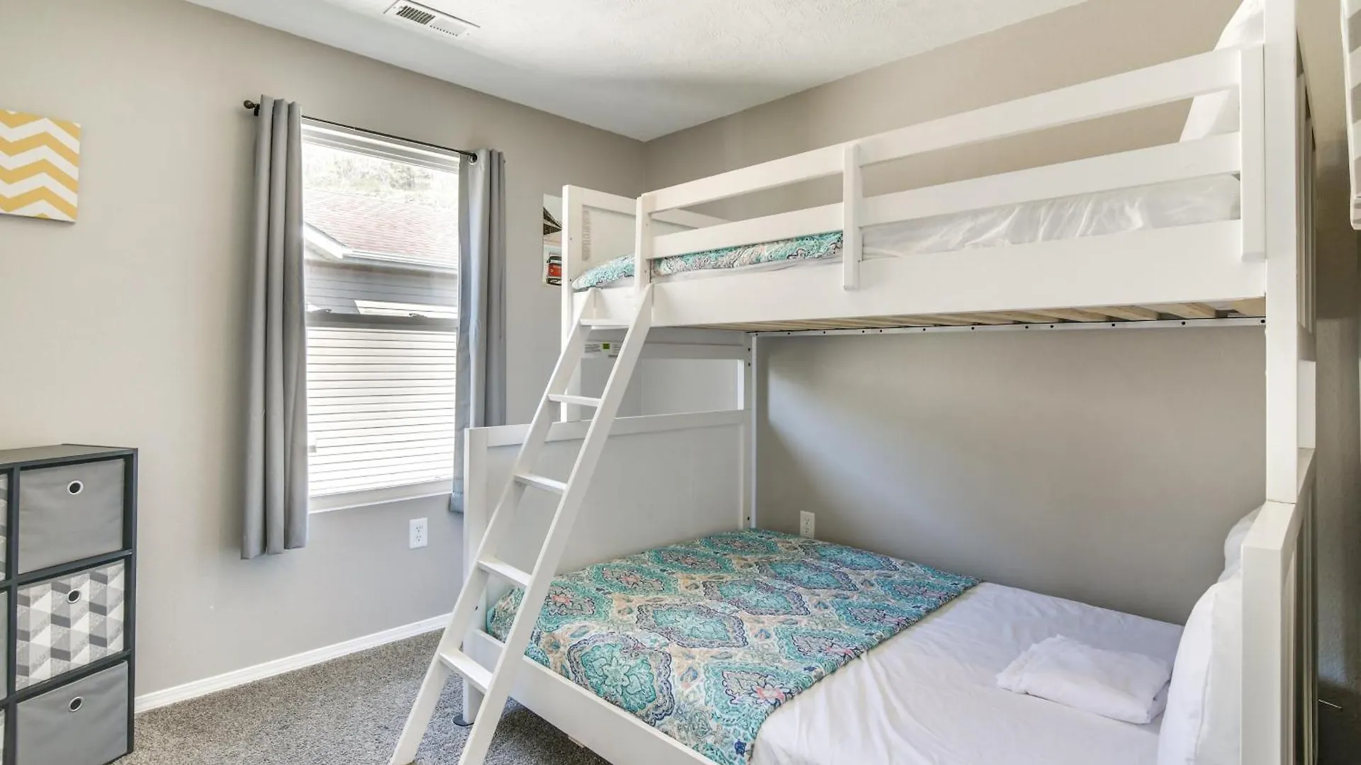 2 Mi To Table Rock With Balcony! Apartmán