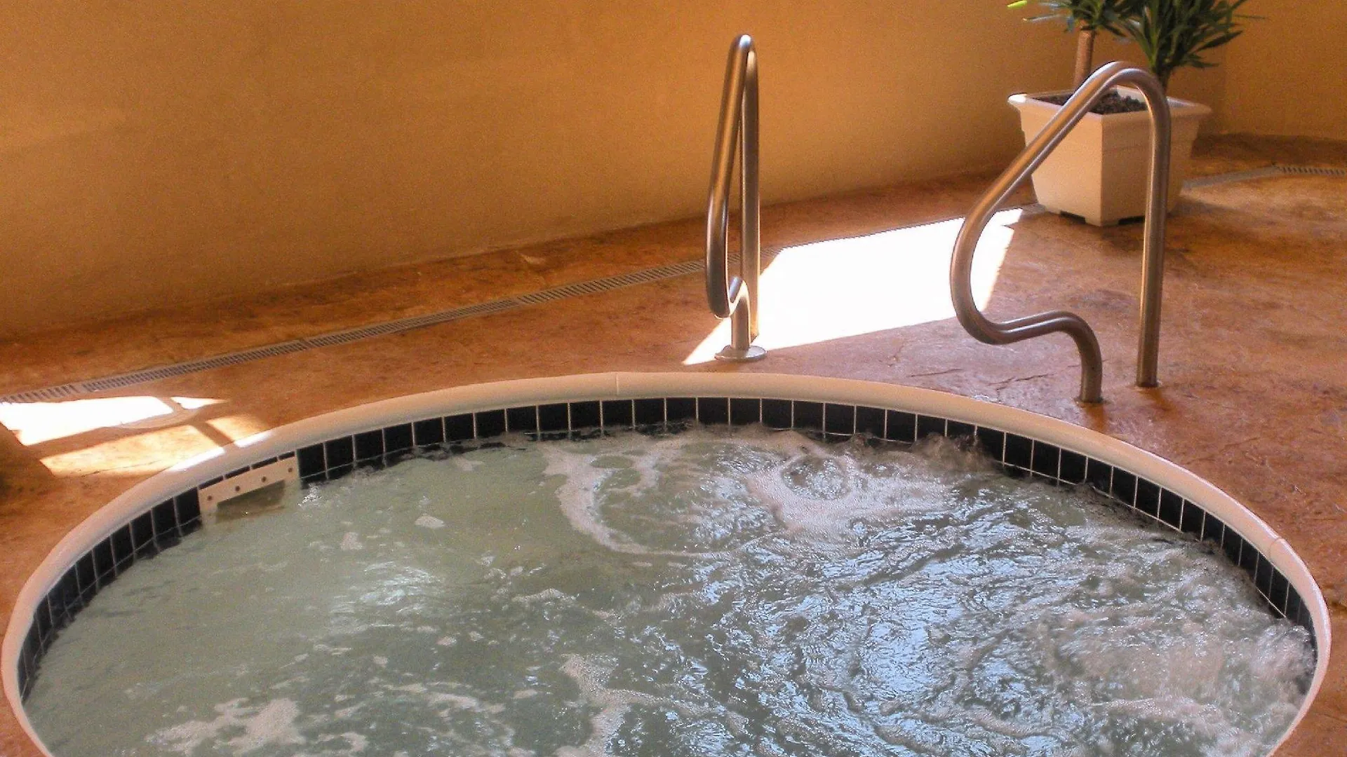 Hotell Spark By Hilton Meadows 3*