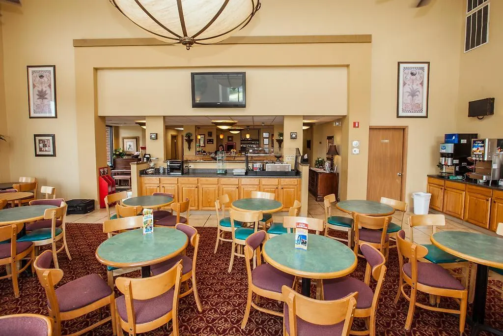 At The Falls Hotel 2*