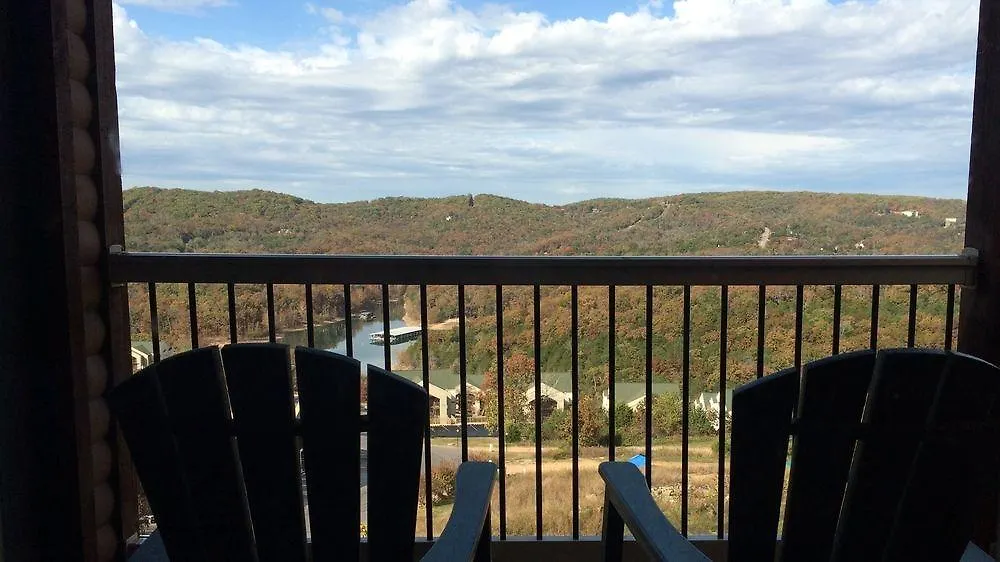 Rezort Cliffs Table Rock