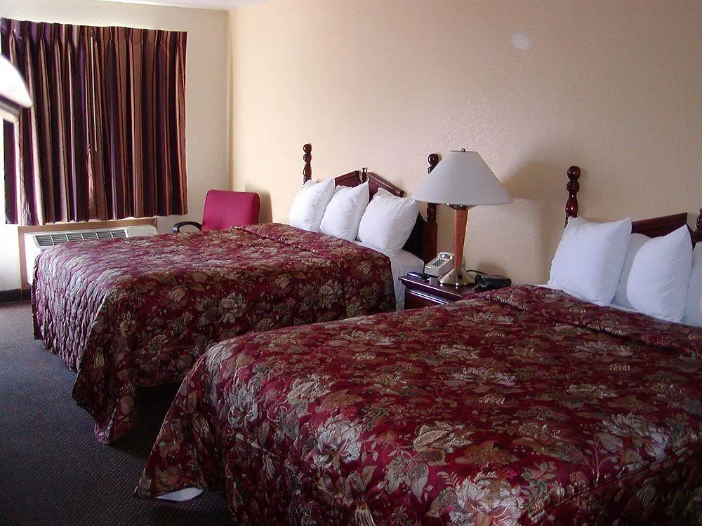Carriage House 2*