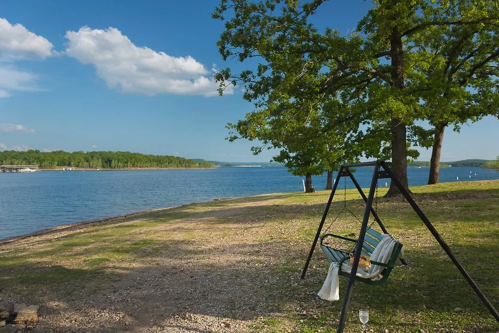 Resort Branson Yacht Club