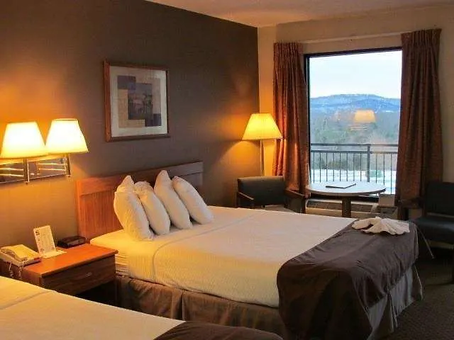 At The Falls Hotel 2*