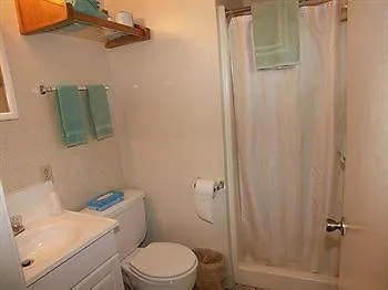 Lilleys' Landing & Marina Hotel 2*