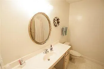 Lilleys' Landing & Marina Hotel Branson