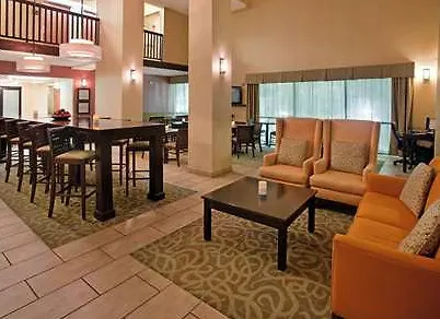 加沙地带汉普顿布兰森酒店 3*
