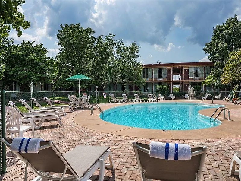 Red Lion & Hotel Branson