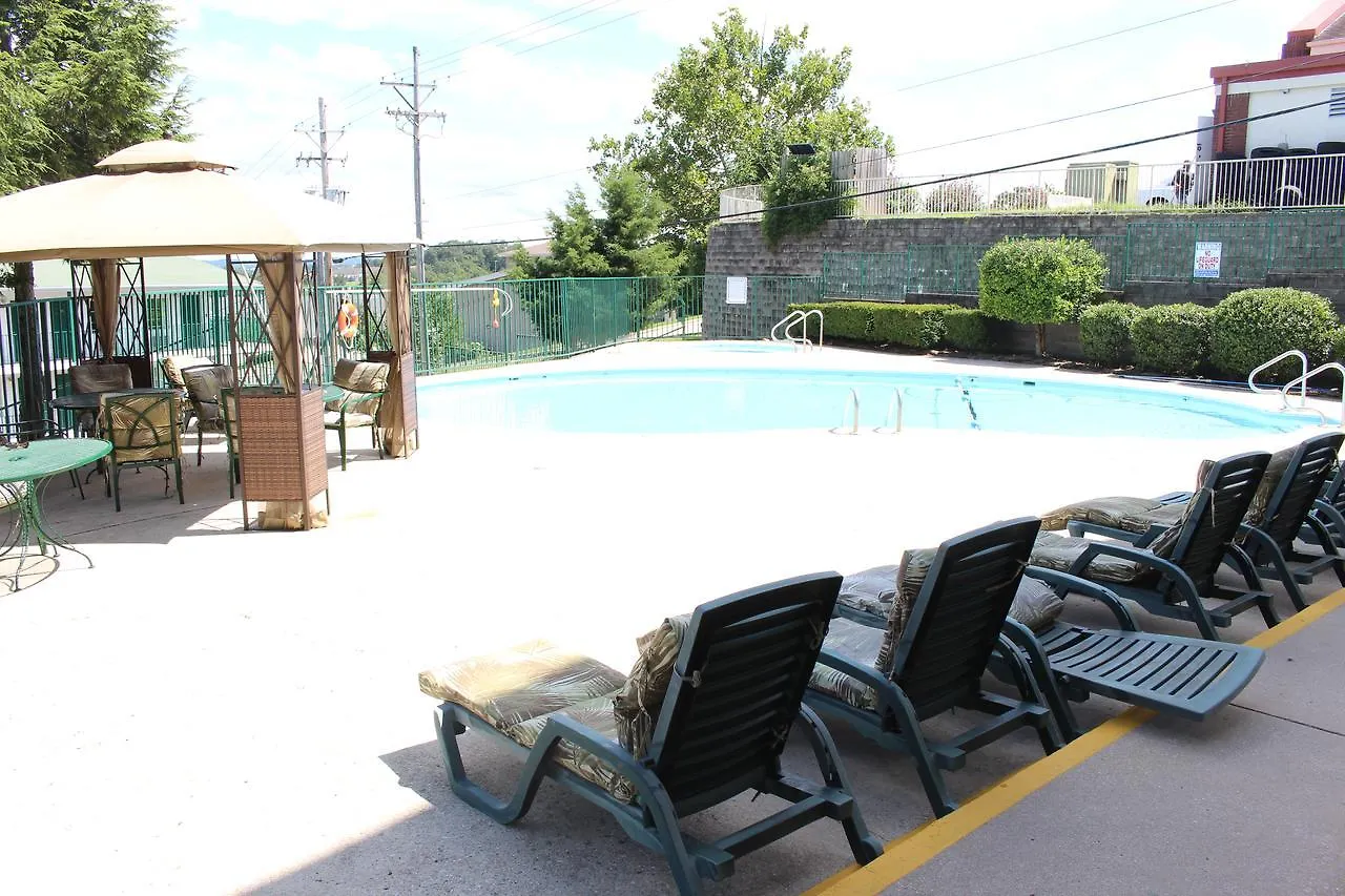 King & Hotel Branson