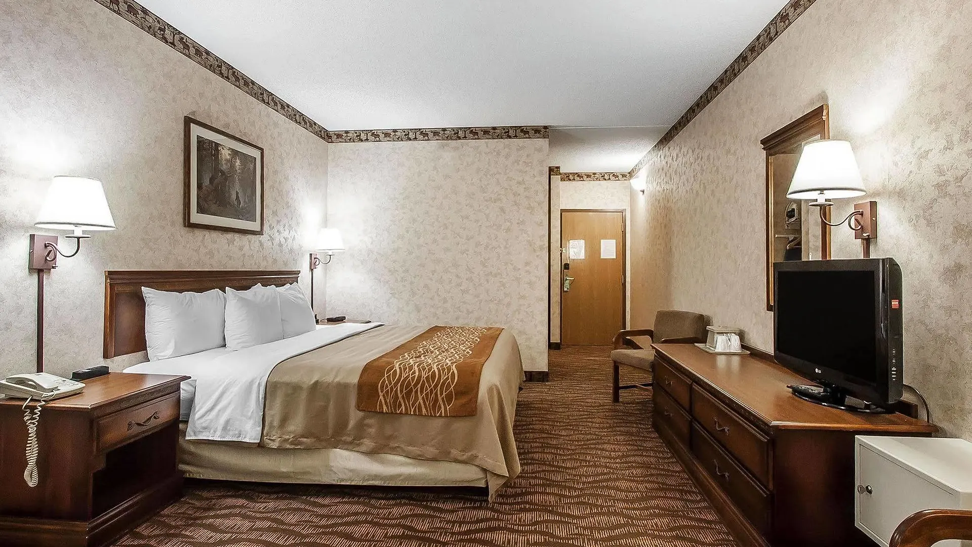 Hotel Comfort & Meadows 3*