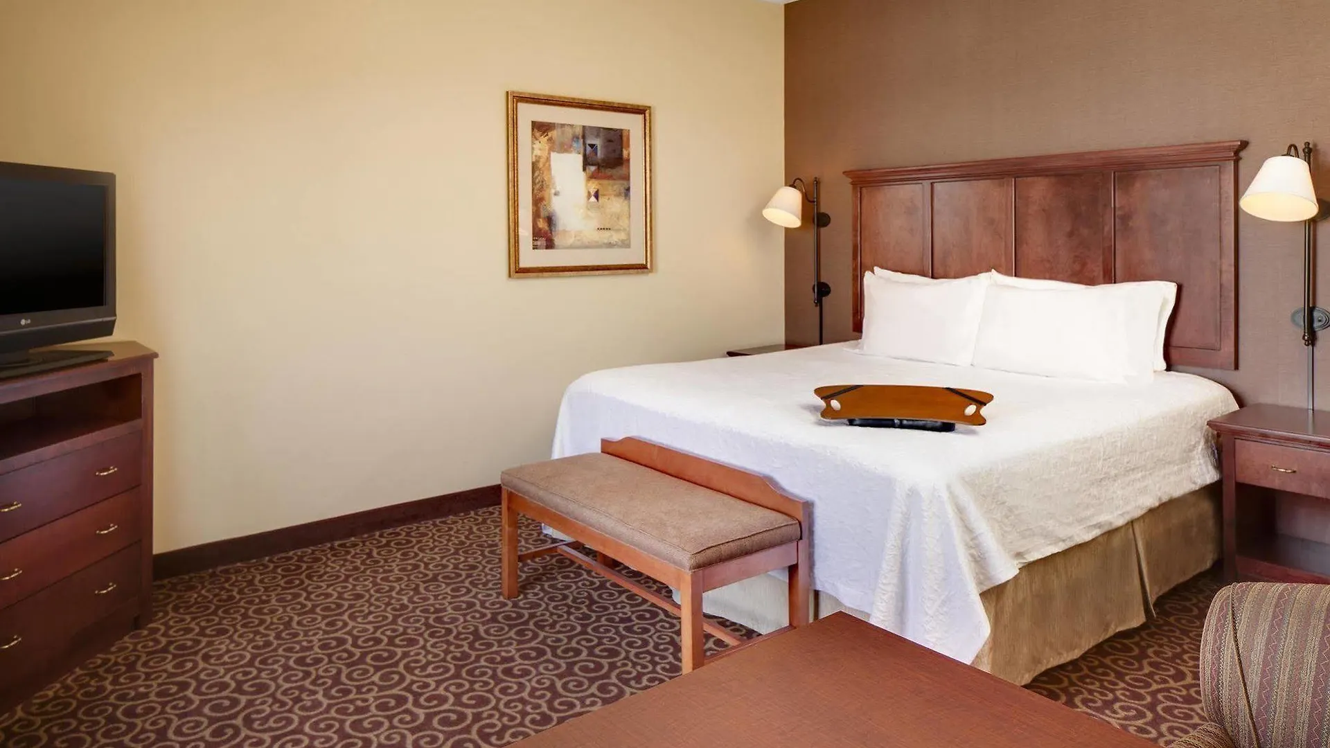 Szálloda Hampton - Hills 3*