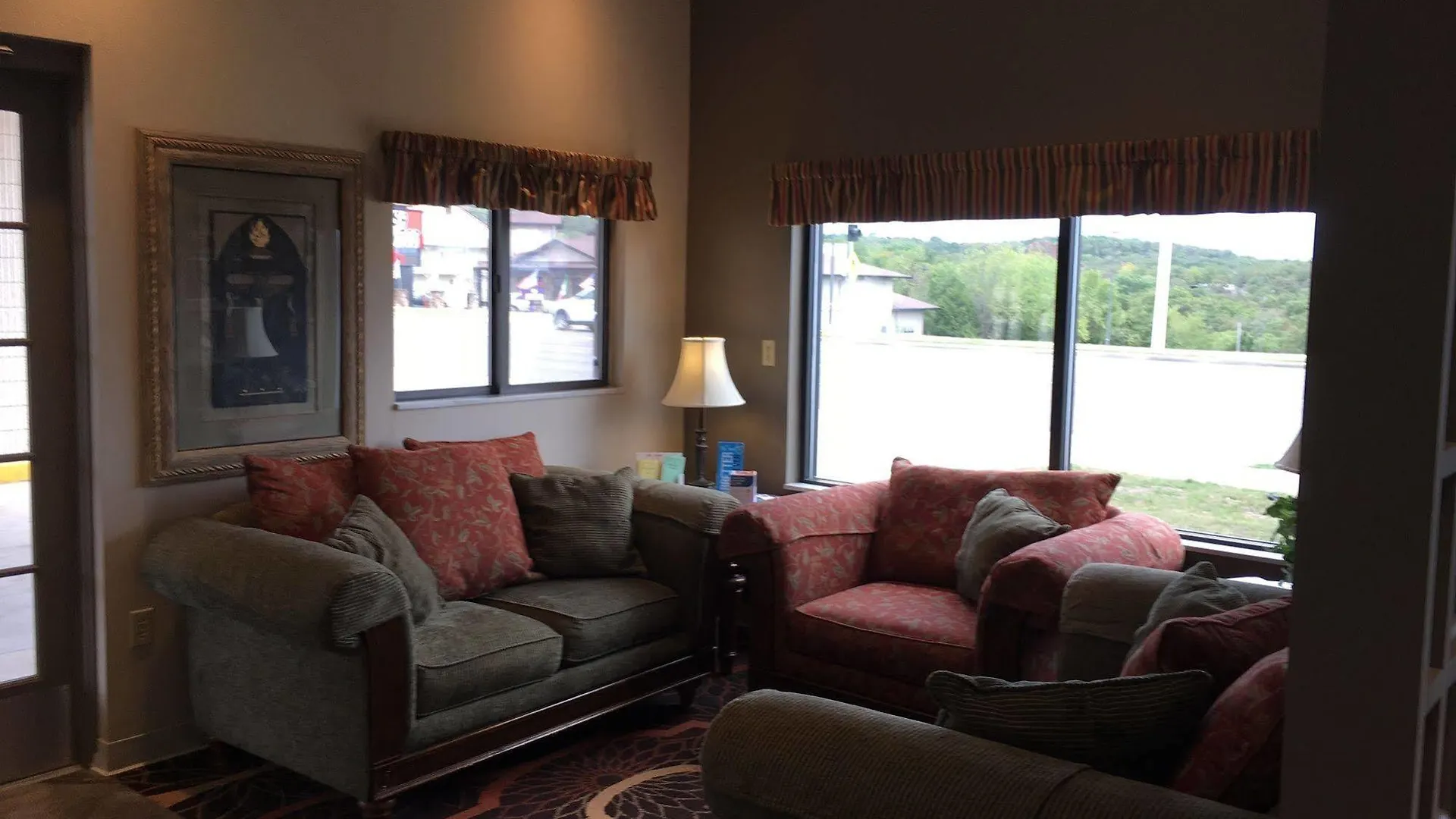 Econo & Shepherd Of The Hills Expy Branson