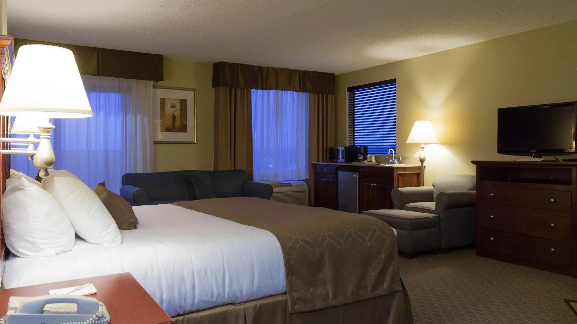 Hotell Spark By Hilton Meadows 3*