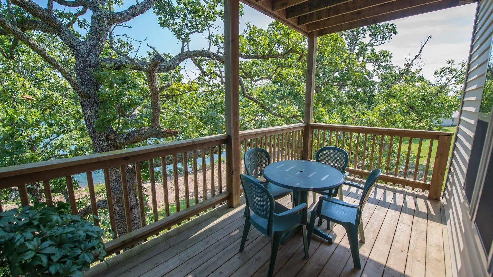 Branson Yacht Club