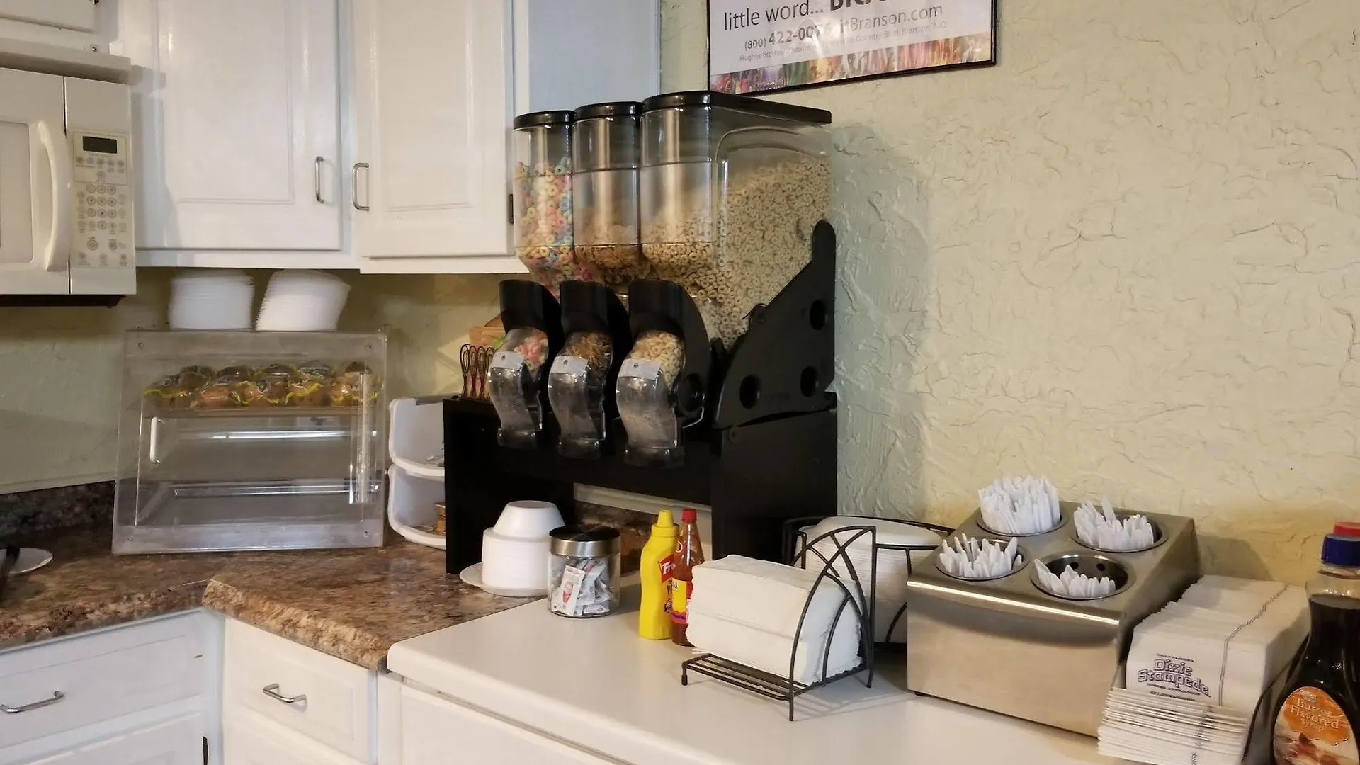 Fogadó Rodeway Branson, Brick House 3*