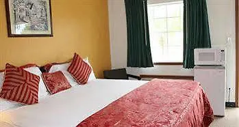 Seven Gables 2* Branson