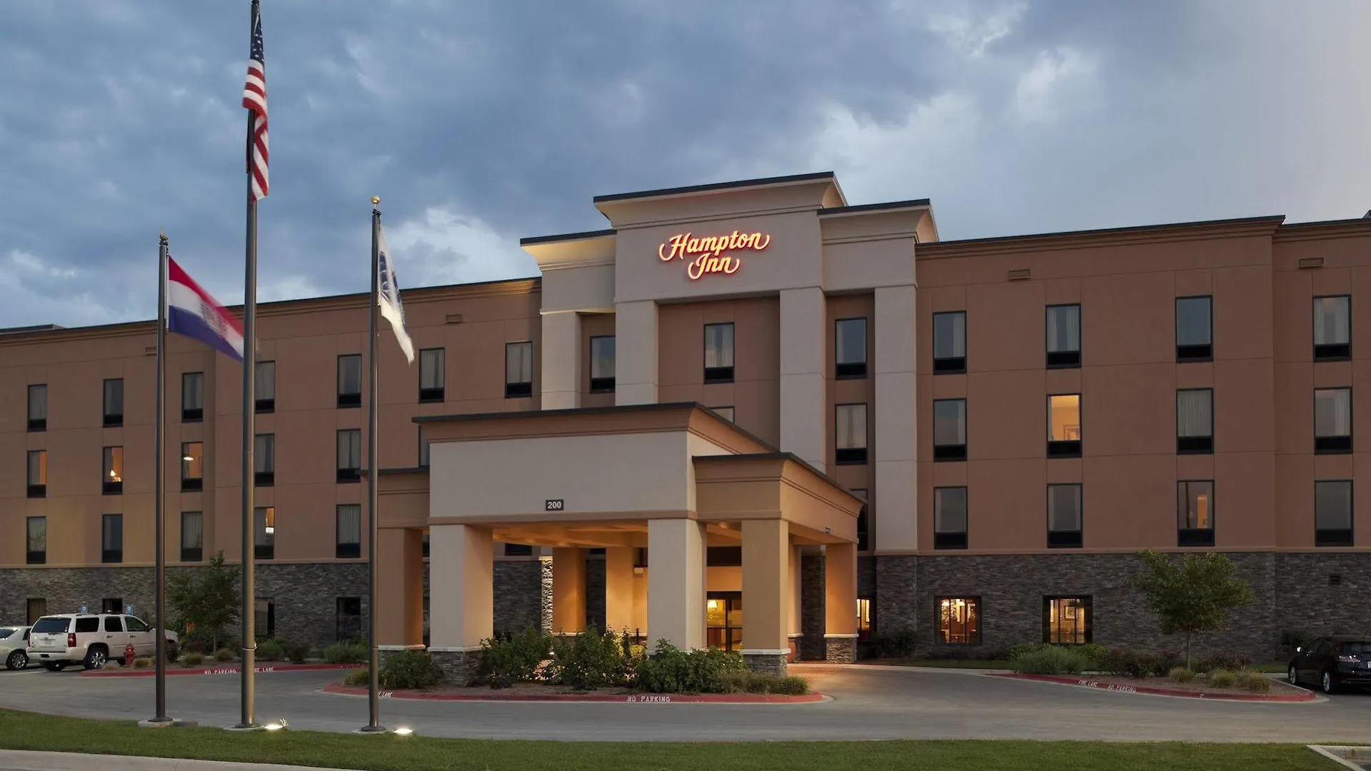 Hampton - Hills Szálloda 3*