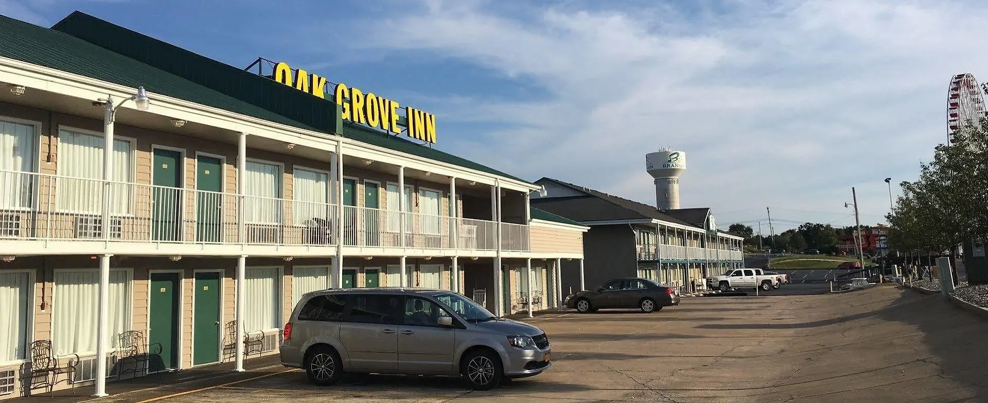 Oak Grove 3* Branson