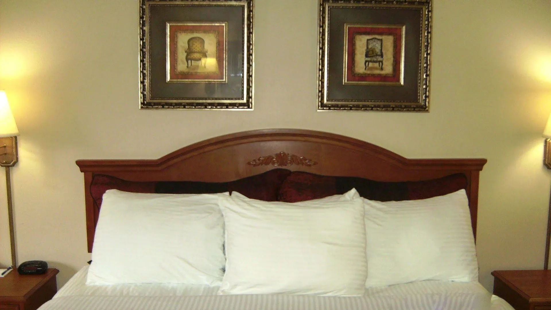 Hotel American & 2*