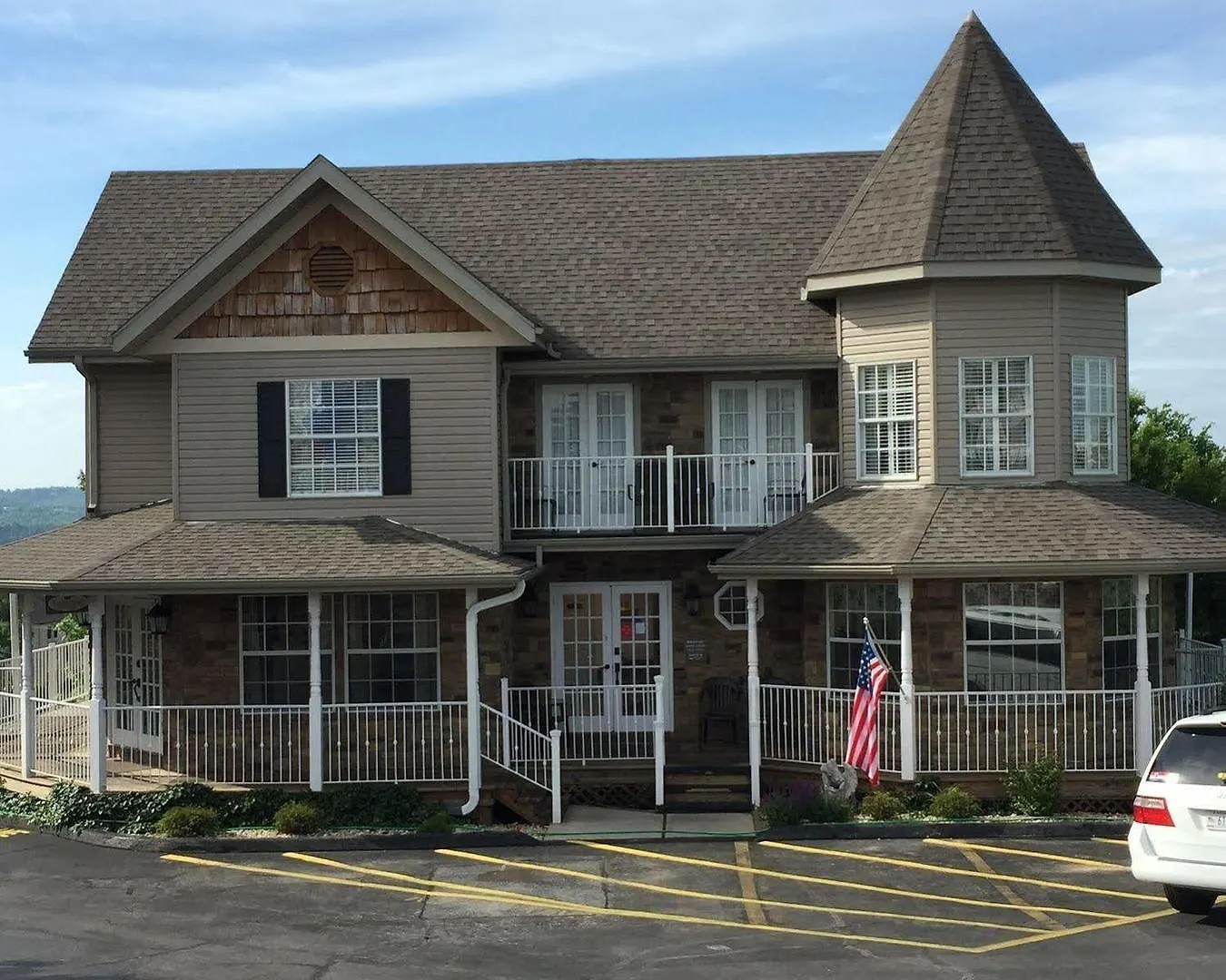 Gazebo 2* Branson