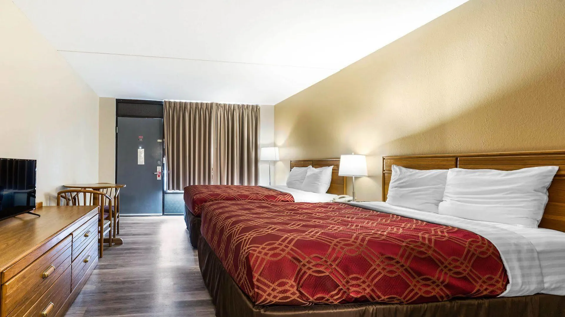 Econo & Shepherd Of The Hills Expy 3* Branson