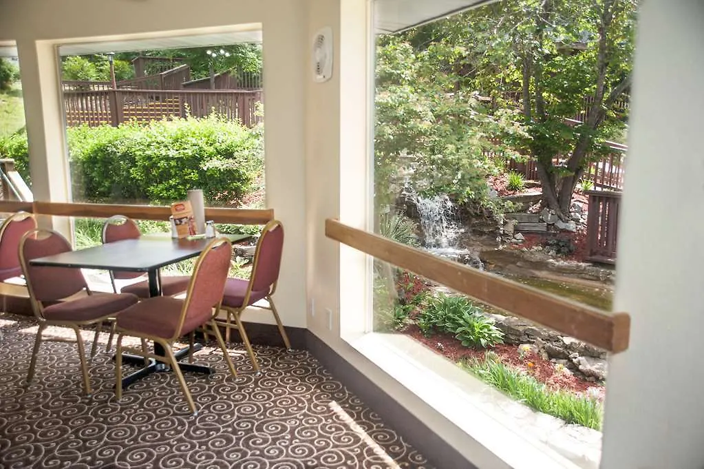 The Stone Castle & Conference Center Otel 3*