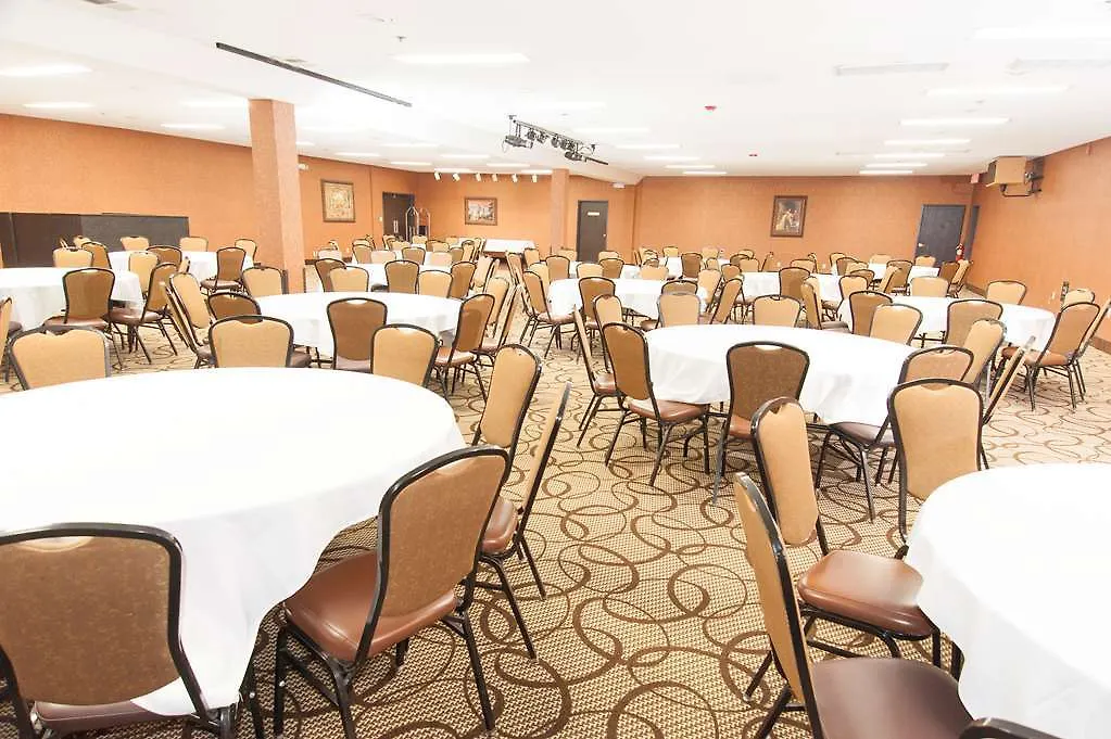 The Stone Castle & Conference Center Otel