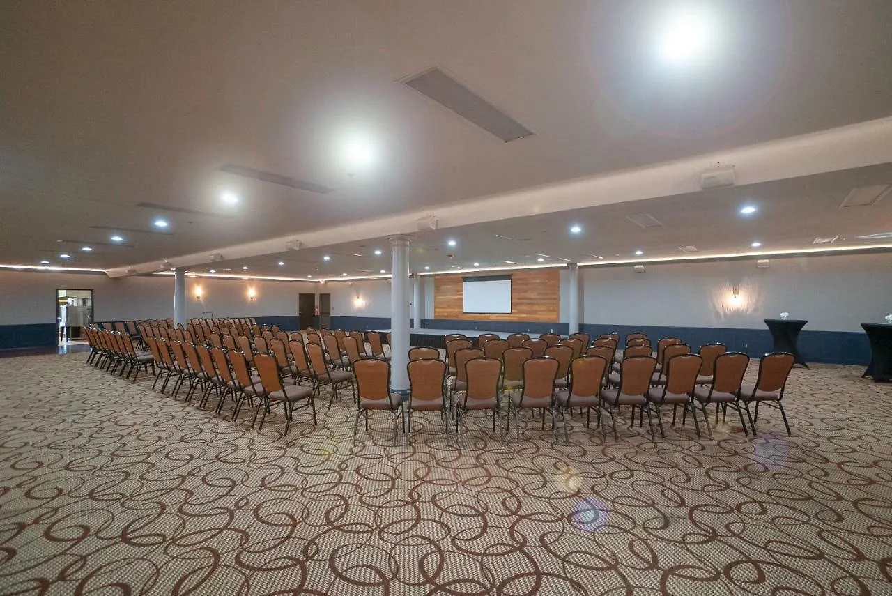 The Stone Castle & Conference Center Otel