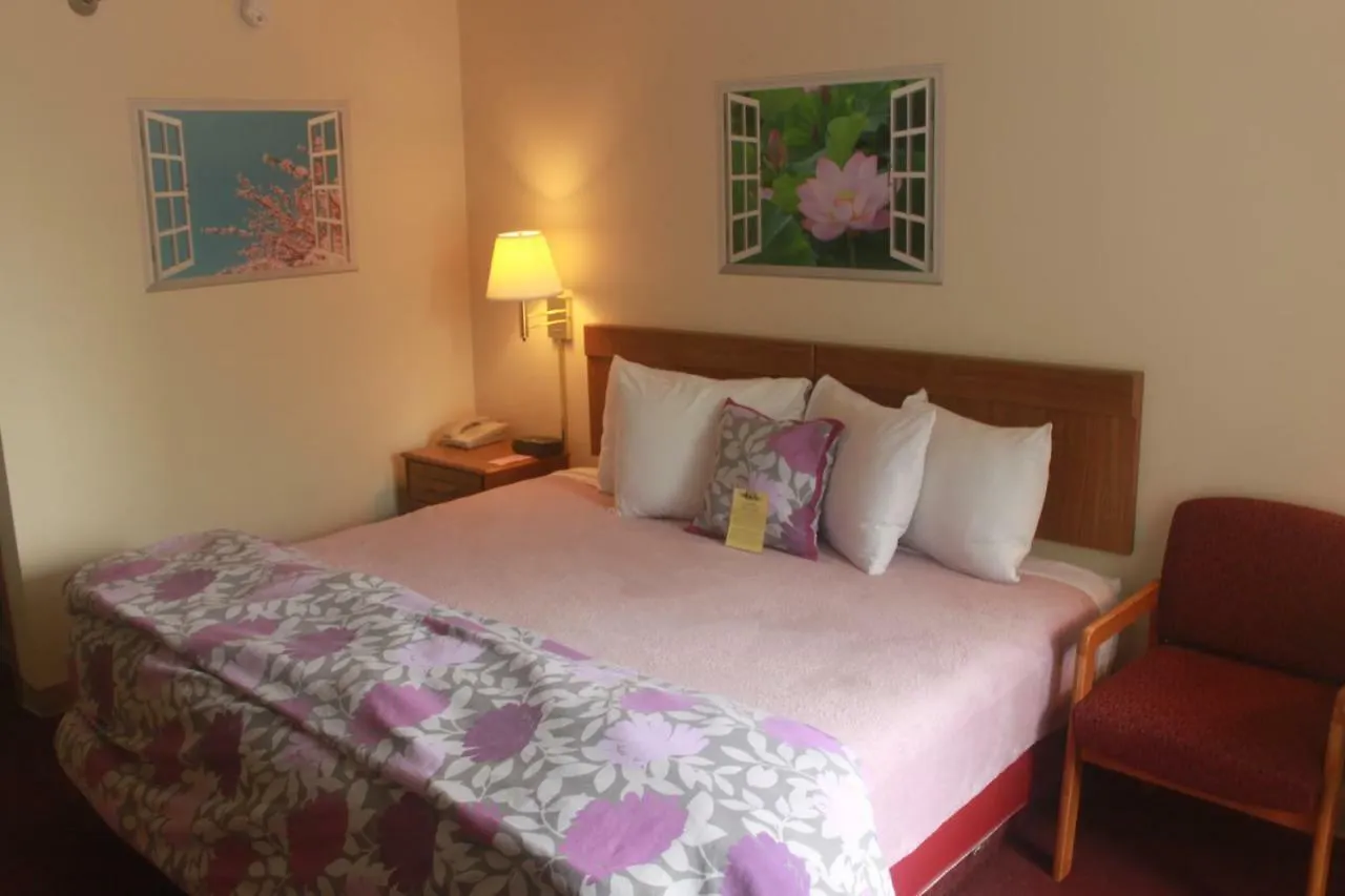 Ozark Valley Inn