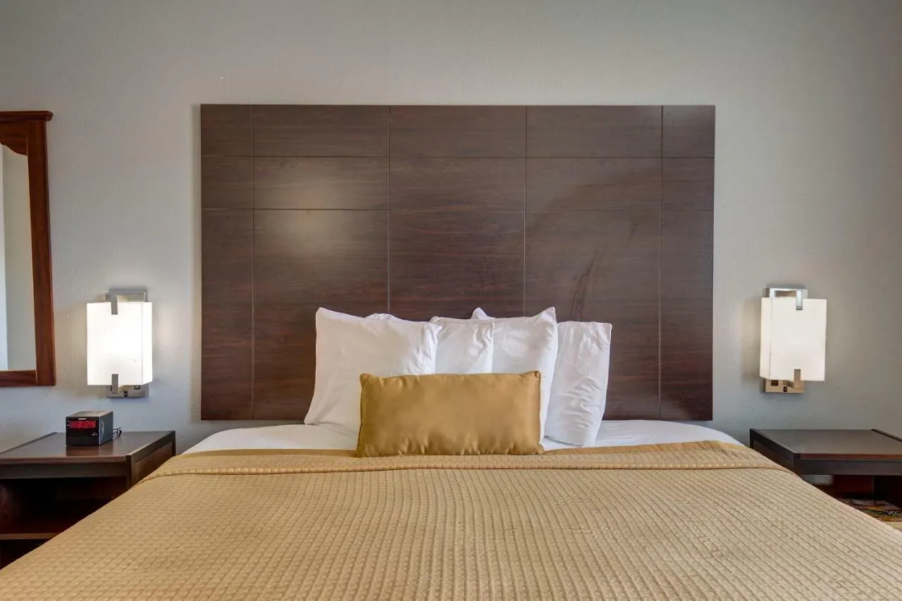 Howard Johnson By Wyndham Theatre District Hotel