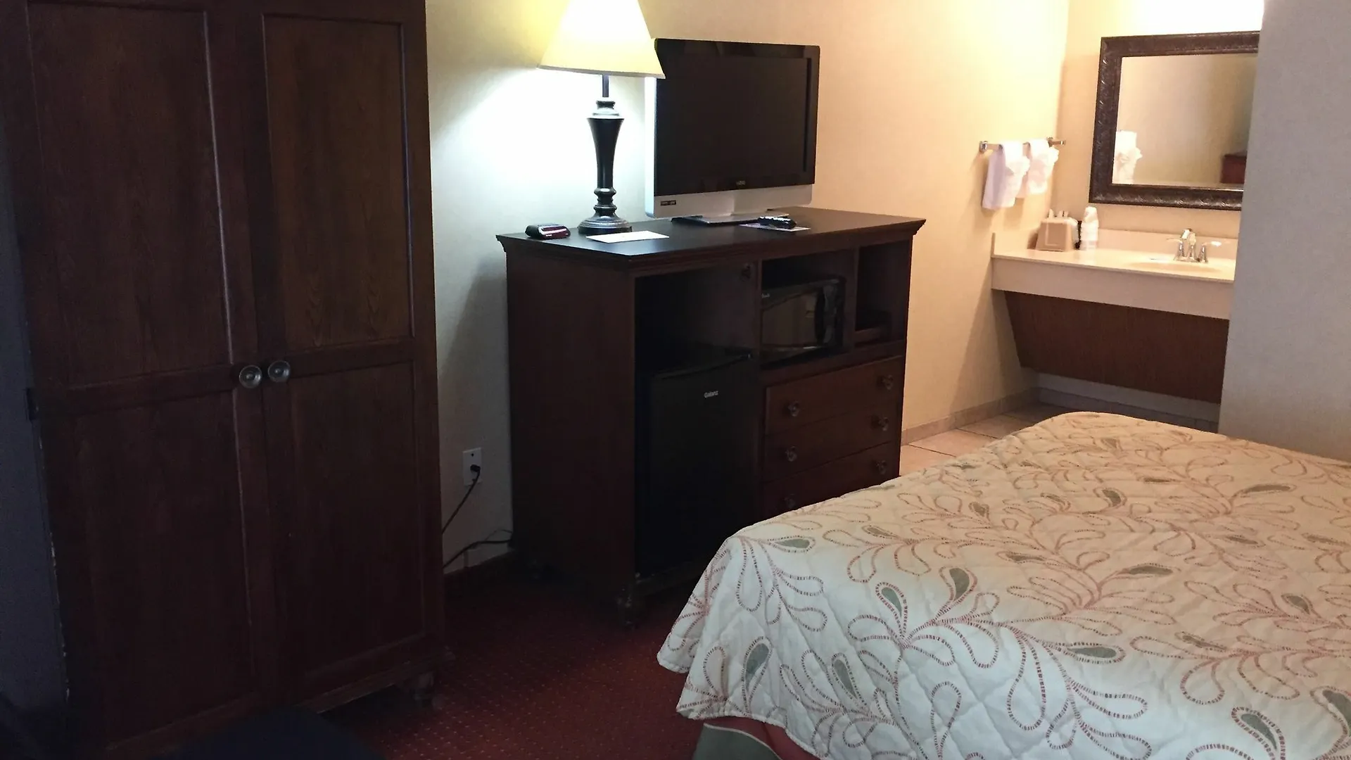 Otel Suburban On The Strip 2*