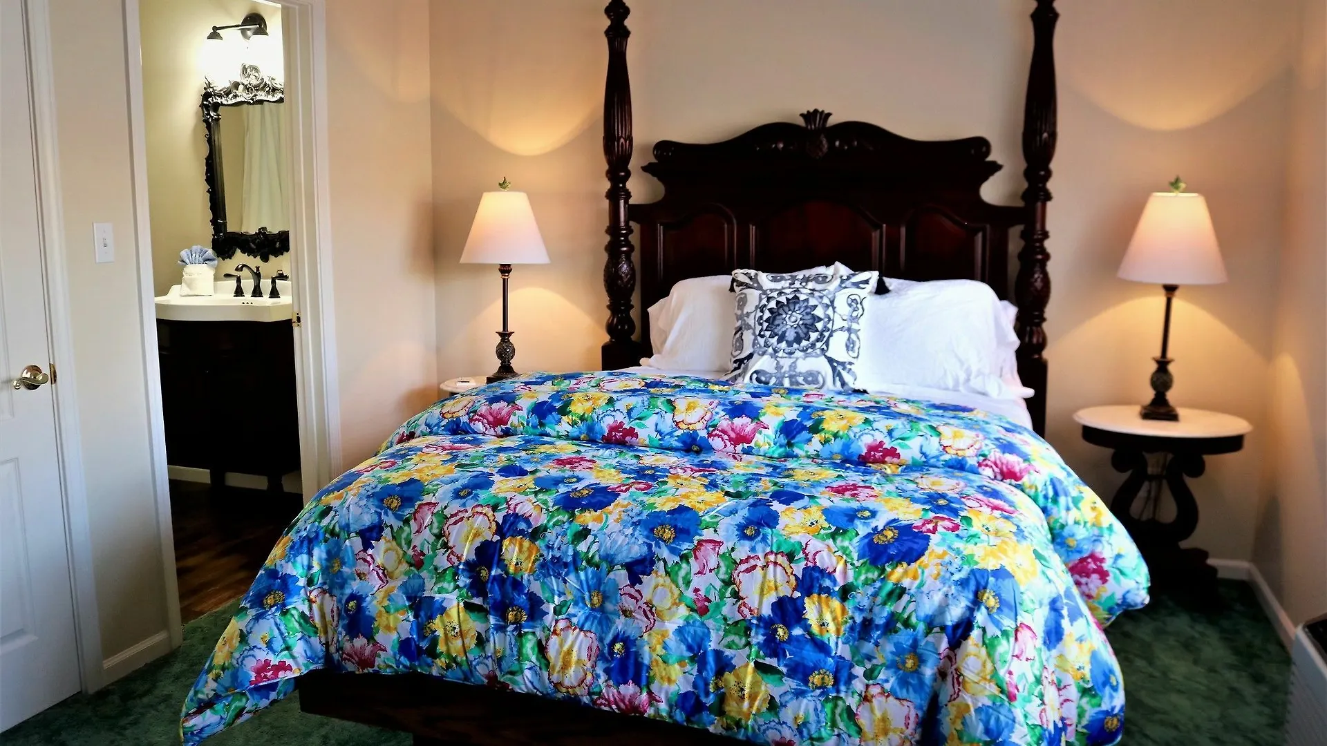 Bradford House ゲストハウス ブランソン