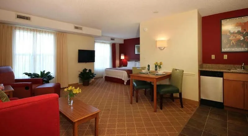 By Marriott 3* Branson
