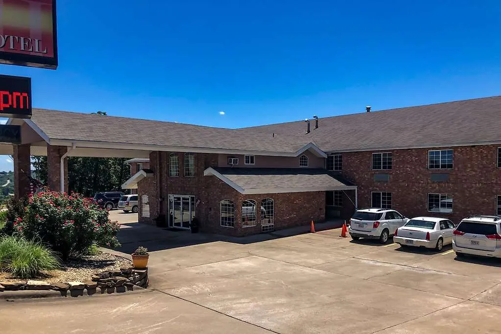 Fogadó Rodeway Branson, Brick House 3*