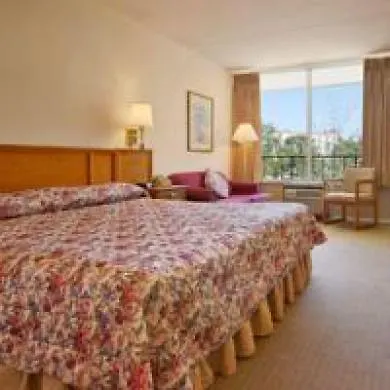 Ramada And 2*