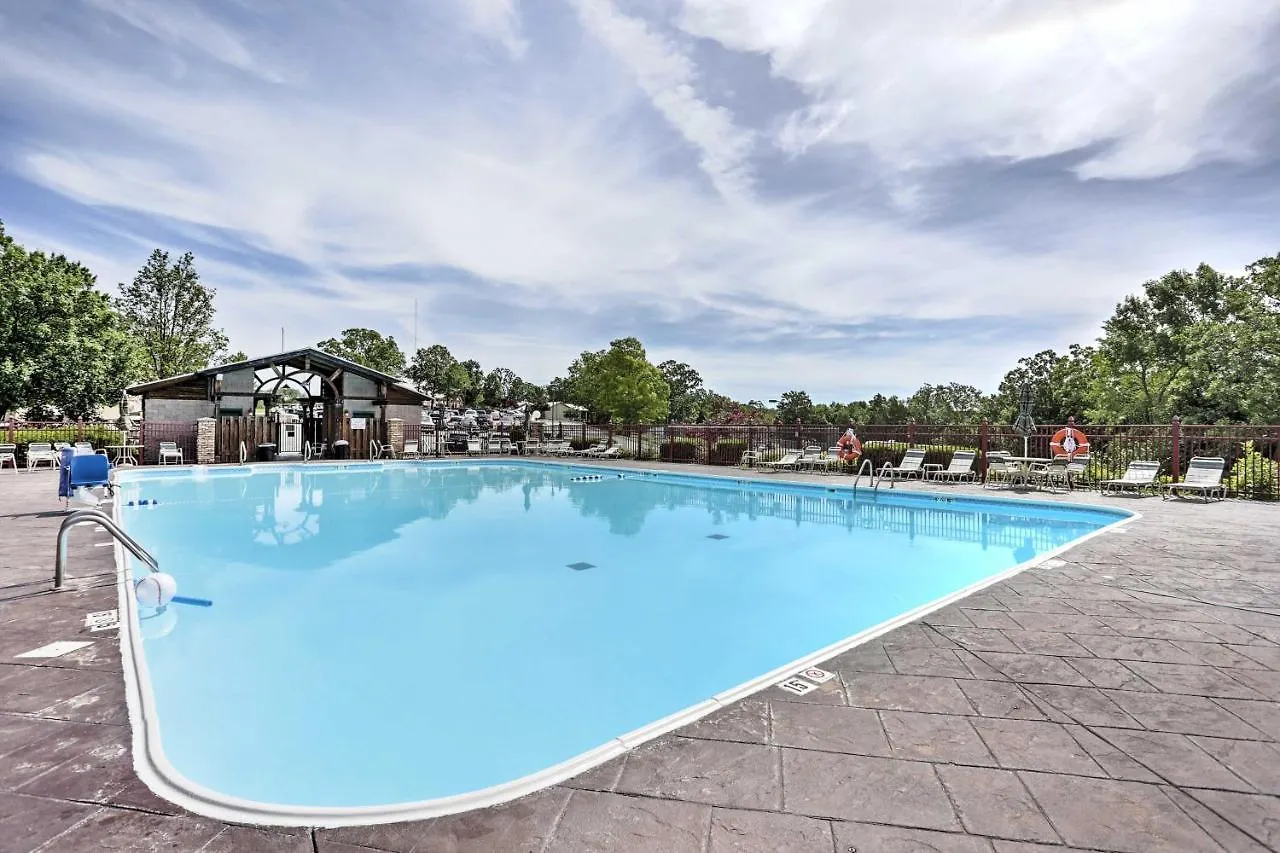 Apartmán Walk-in Amenities, 3 Mi To Landing!