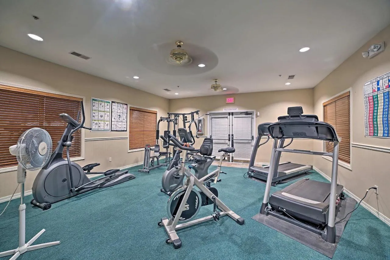 Serene Penthouse With Access And Views! דירה בראנסון