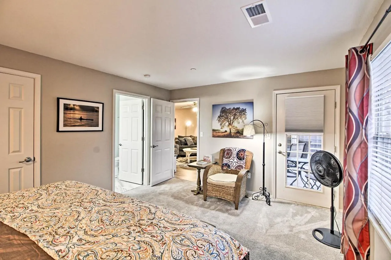 شقة Updated Taneycomo With Screened Porch! *